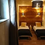 Estiva - Le Loft Du Hobbit - Piscine, Spa, Nature * Lapeyrugue