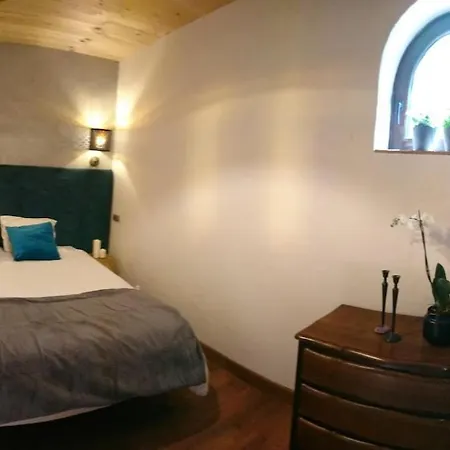 Vakantiehuis Estiva - Le Loft Du Hobbit - Piscine, Spa, Nature